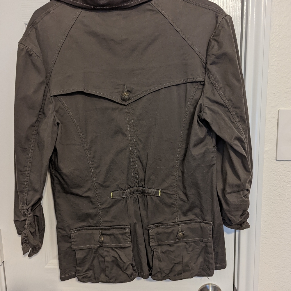 Jacket - Picture 7 of 10